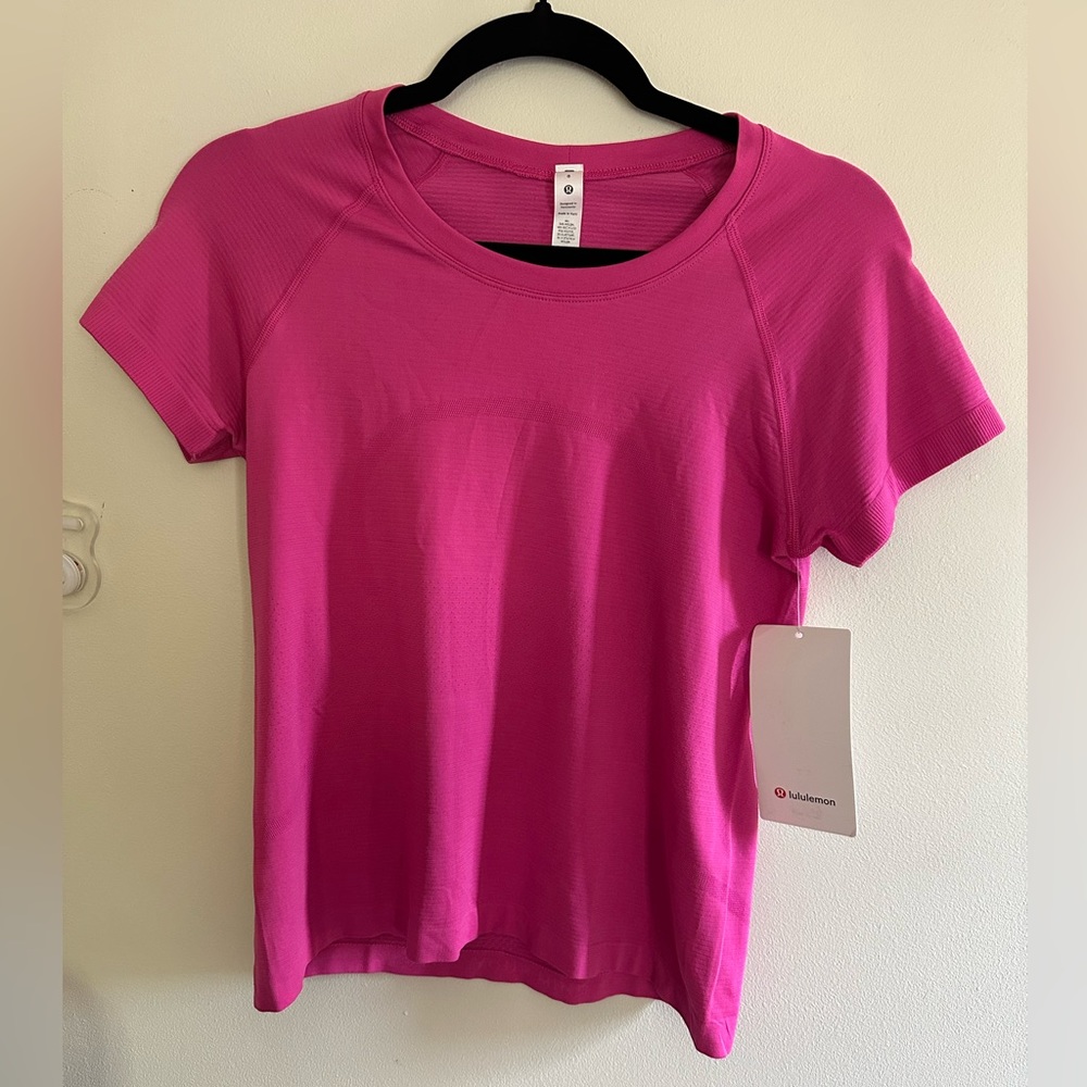 Lululemon swiftly tech short sleeve